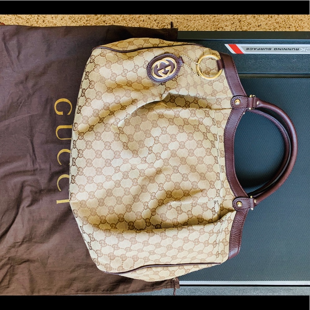 SOLD!! AUTHENTIC GUCCI SUKEY BAG LIKE NEW